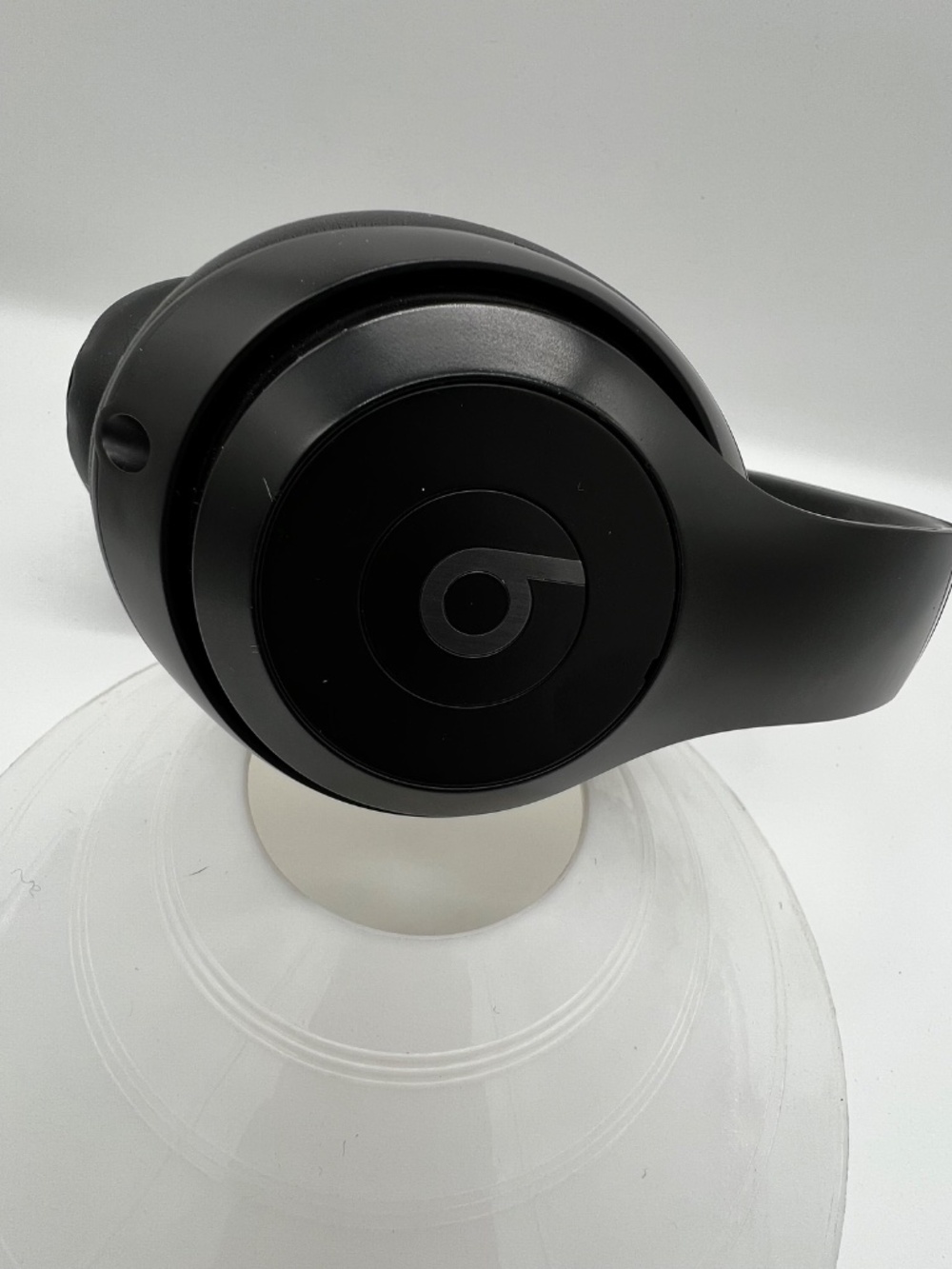 Beats by Dre Studio Pro - Picture 6 of 11